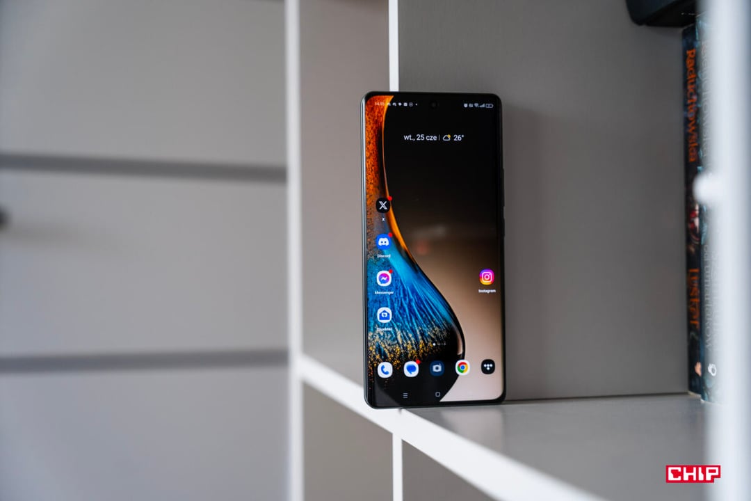 Rekordowo tani realme GT 6 czeka na Allegro