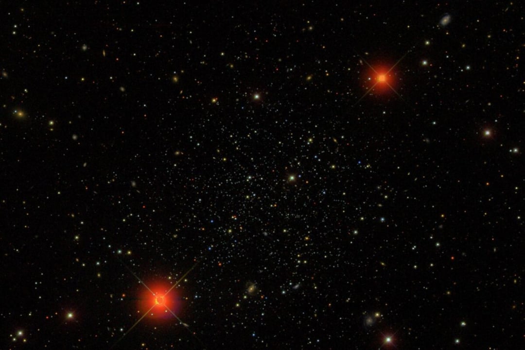 Czarne dziury suną przez Drogę Mleczną. Są pozostałością dawnego wszechświata