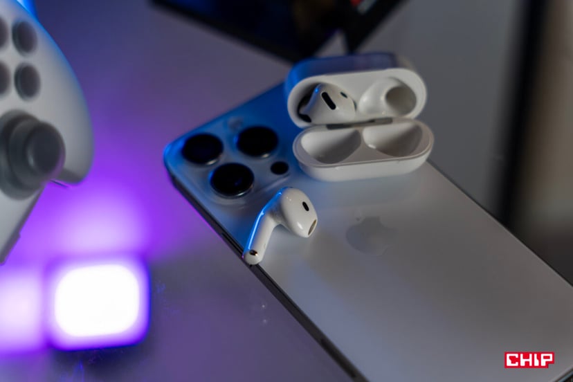 Apple podkręca AirPodsy. Jeszcze lepszy dźwięk i nowa funkcja dla filmowców