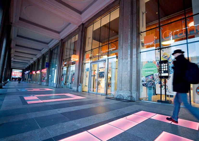 Orange przyspiesza z 5G – nowe pasmo 700 MHz dostępne dla pierwszych klientów