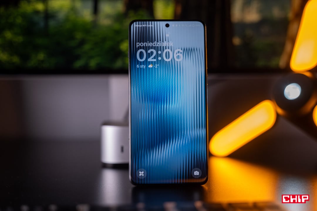 Obniżka ceny smartfonu OnePlus 13 – teraz jeszcze bardziej warto go kupić