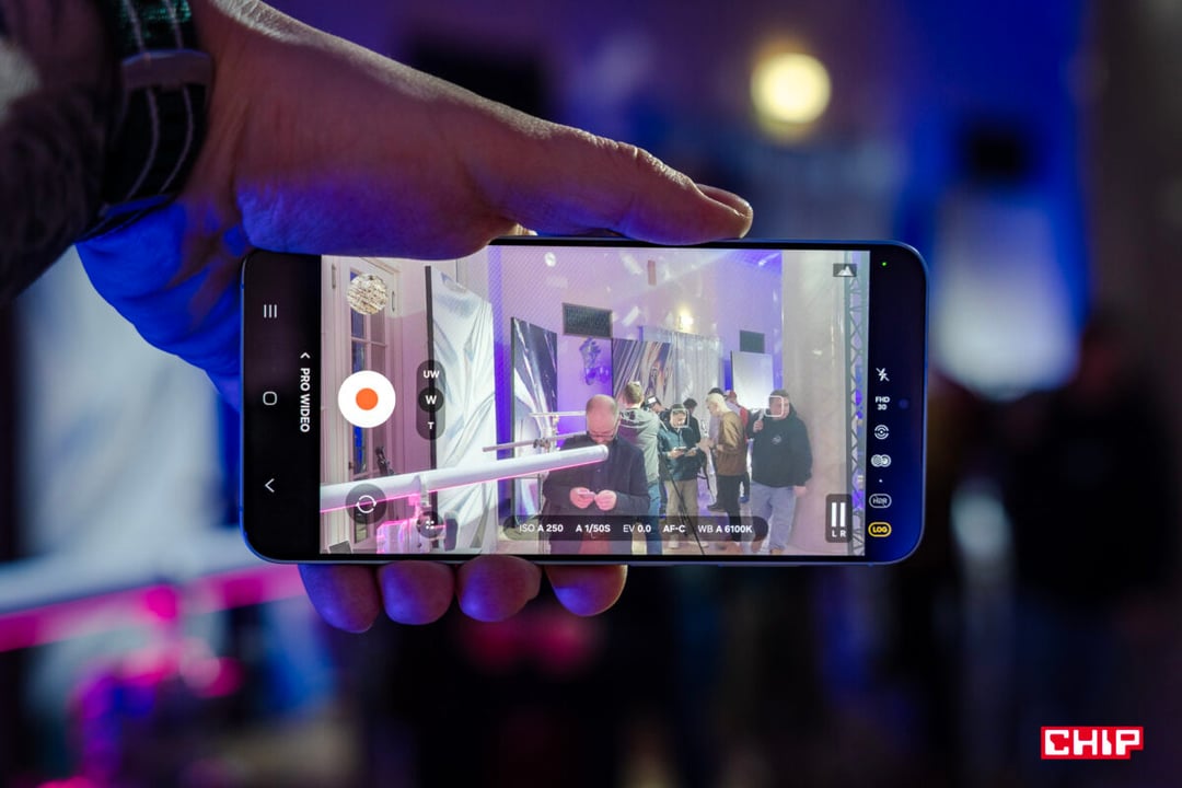 Dobre tempo. Samsung udostępnia One UI 8 dla wybranych smartfonów