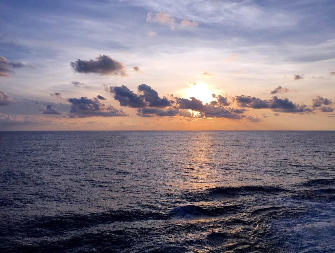 Ocean krył sekret materiału budowlanego przyszłości. Nowy beton nie daje szans konkurencji