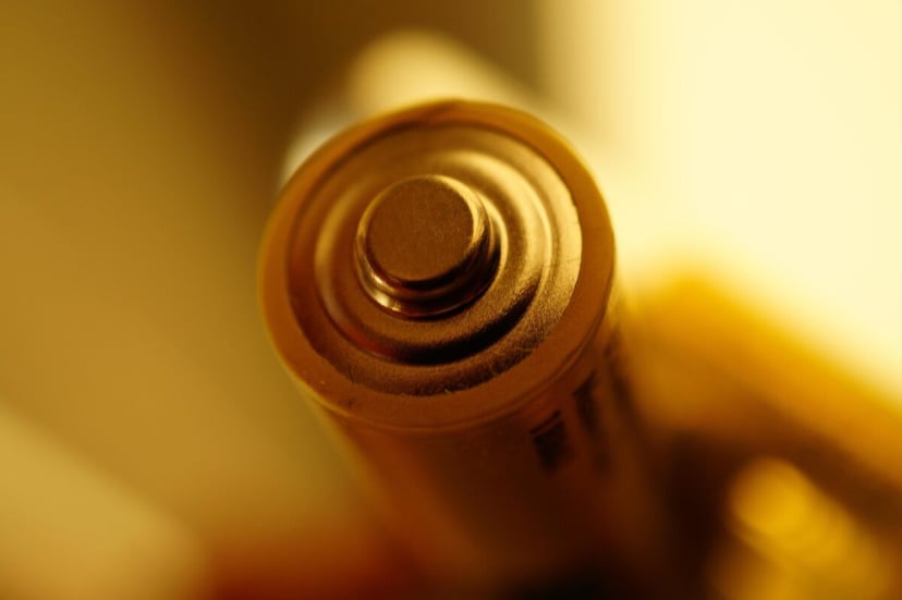 Ta bateria dostarcza energii i znika bez śladu. Wygląda jakby była z filmu akcji