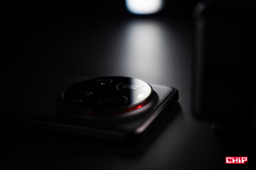 Xiaomi rzuca wyzwanie królom mobilnej fotografii. Flagowiec Ultra z czterema potężnymi aparatami