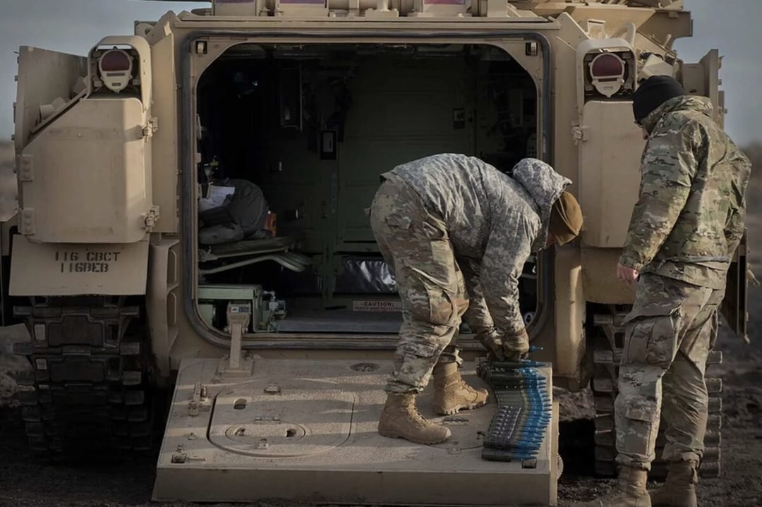 Smoczy szpon na polu bitwy. Brytyjczycy testują broń jak z filmu science fiction