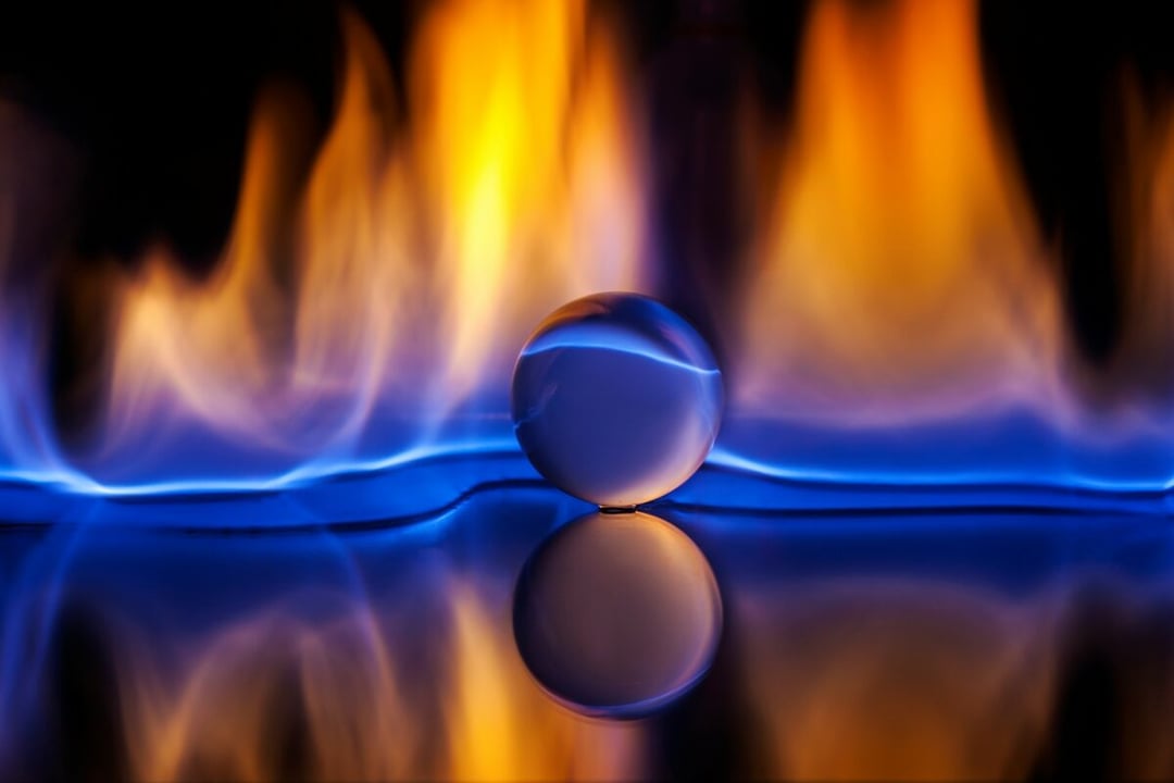 Student przypadkiem stworzy płyn, który zdaje się łamać prawa termodynamiki