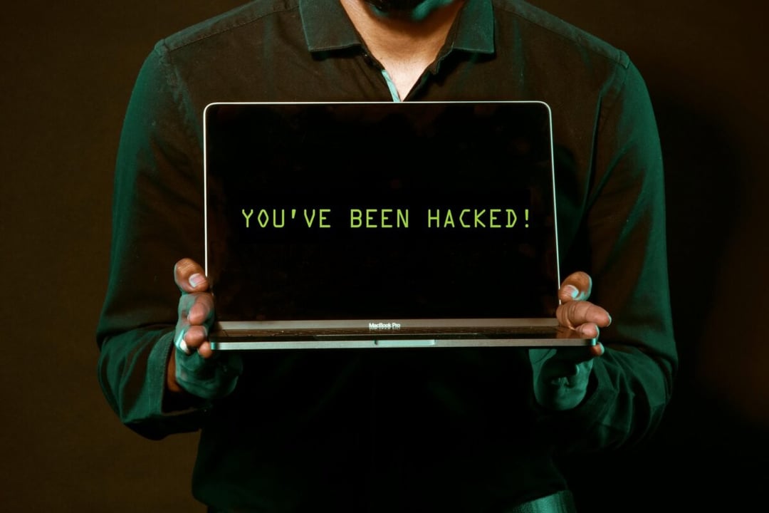 Wirus od Rapid7, który przejdzie wszystkie kontrole. Nawet wymiana dysku nie pomoże