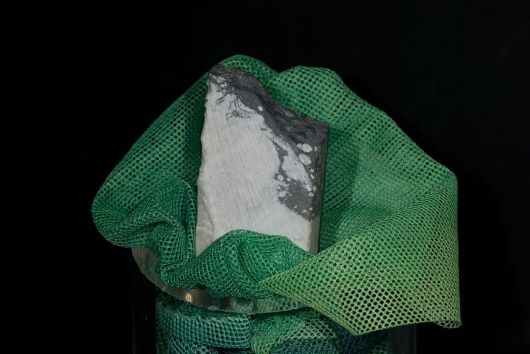 Zagadkowy minerał przypomina kryptonit z Supermana. Istnieje tylko w jednym miejscu na Ziemi