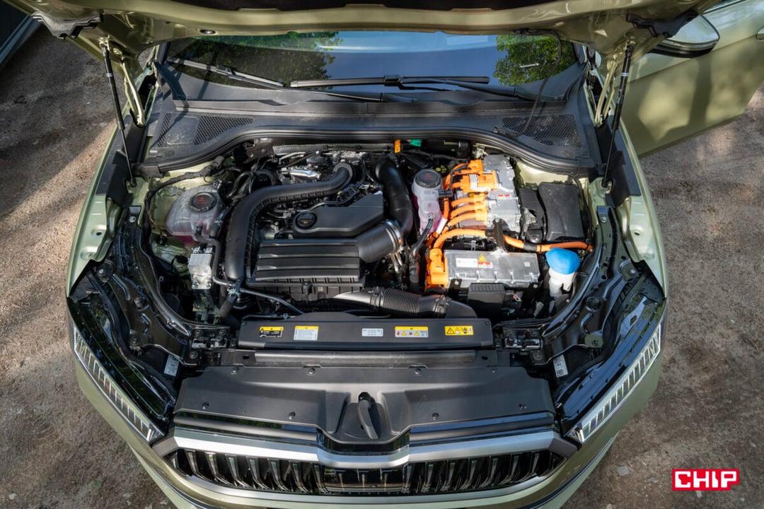 Odkryli prawdę o hybrydowych samochodach. Niemieckie firmy “wyciągnęły” ponad 5 miliardów euro