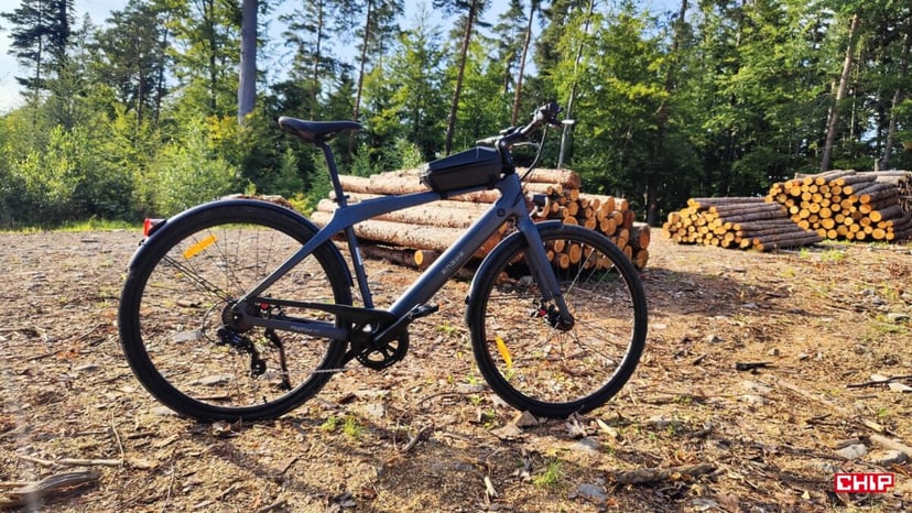 Ultralight Pro to mechanik w tubce. Nowy stojak rewolucjonizuje serwisowanie rowerów w podróży