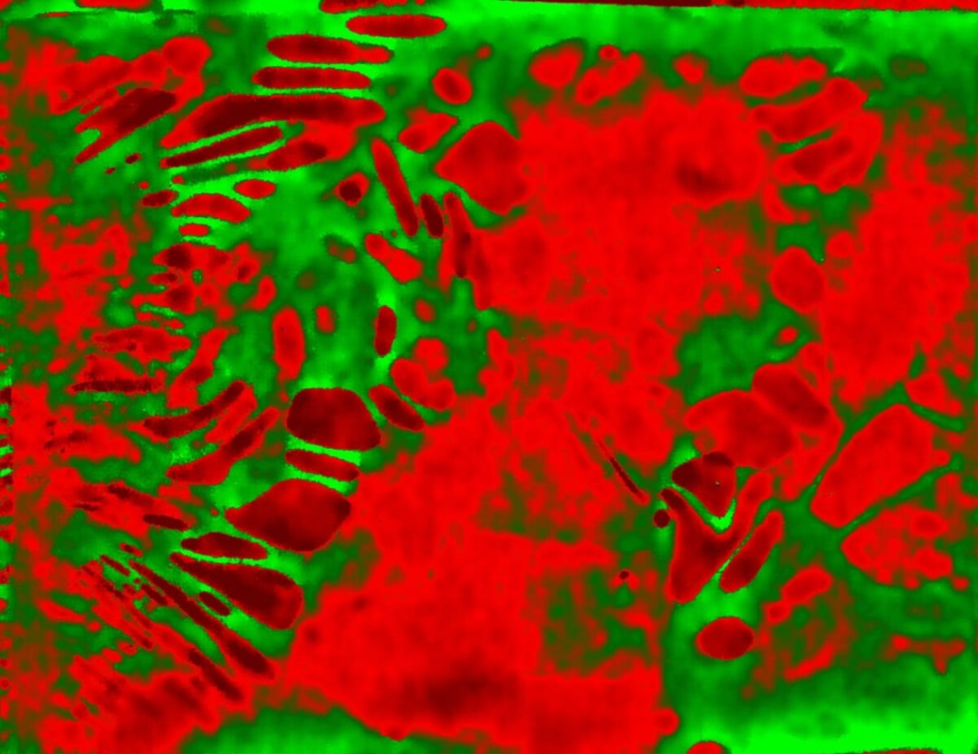 Nowa metoda badania baterii ujawniła zaskakujące zjawisko. Elektrolit zachowuje się jak żywy organizm