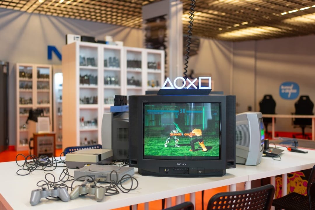 Unikatowy gamingowy retrobus na ulicach Białegostoku. Nie możesz go przegapić!