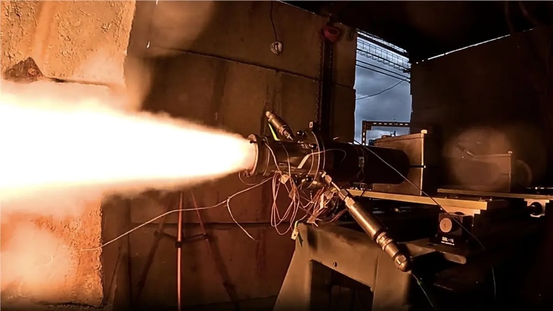 Tajemnica większego zasięgu rakiet odkryta przez Ursa Major. Wojsko już zaciera ręce