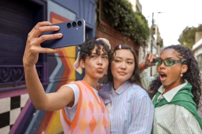 Premierowy Galaxy S25 FE już w Plusie — flagowe funkcje i prezent na start