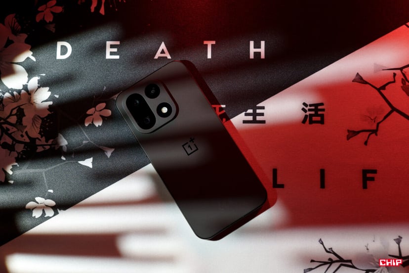 OnePlus 15 dostaje poprawki błędów i kolejne nowości. OxygenOS 16 dociera też do kolejnych modeli