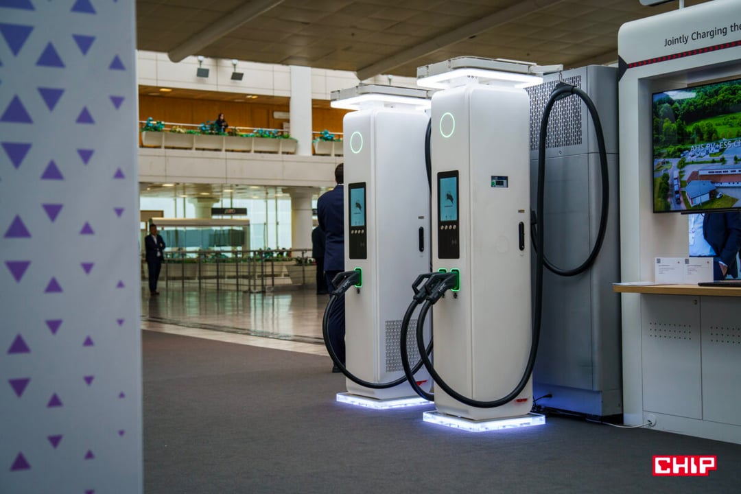 Huawei ma nowe pomysły na biznes. Dyski SSD i ładowarki aut to dopiero początek