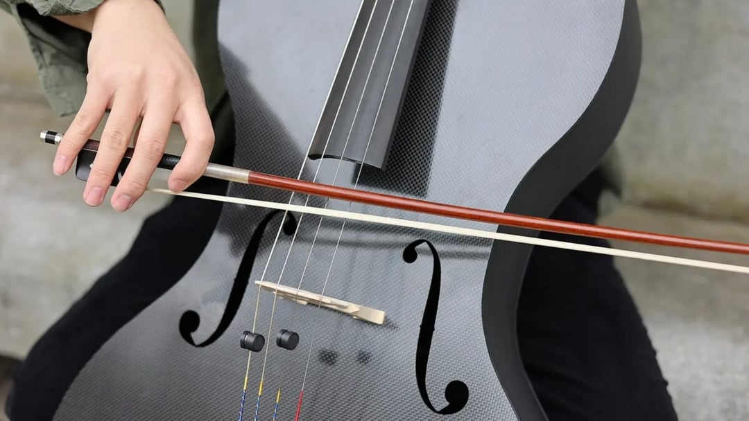 Student Yale opracował wiolonczelę drukowaną w 3D i Zdobył 250 tysięcy dolarów w programie Shark Tank