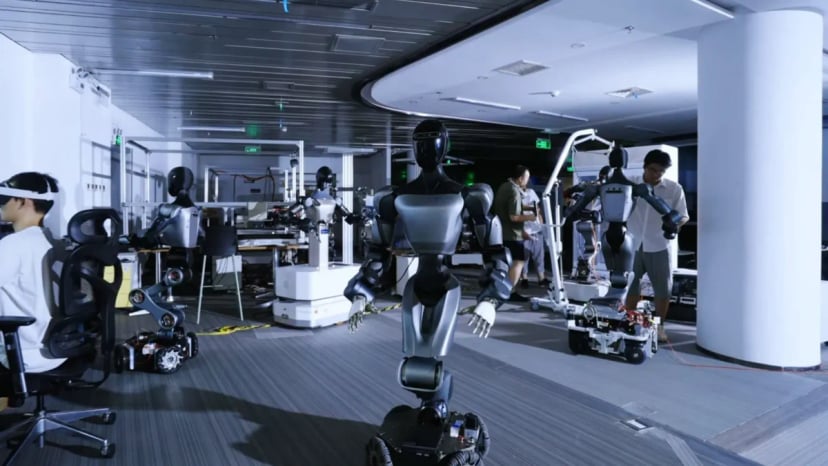 CATL wdraża roboty humanoidalne do pracy przy produkcji baterii litowych