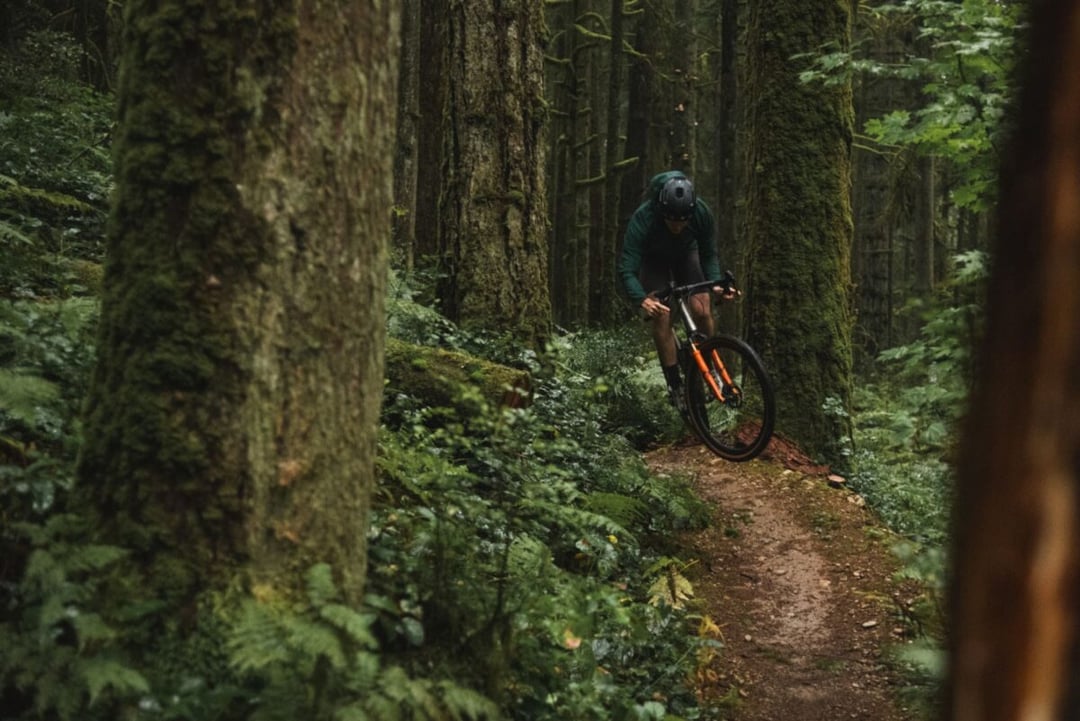 Knolly Cache wraca po siedmiu latach. Tytan, flip-chip i opony do 60 mm to dopiero początek