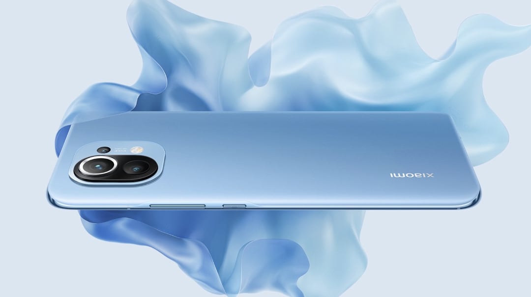 Xiaomi Mi 11 powstaje z martwych. Niespodziewana aktualizacja dla smartfona na emeryturze