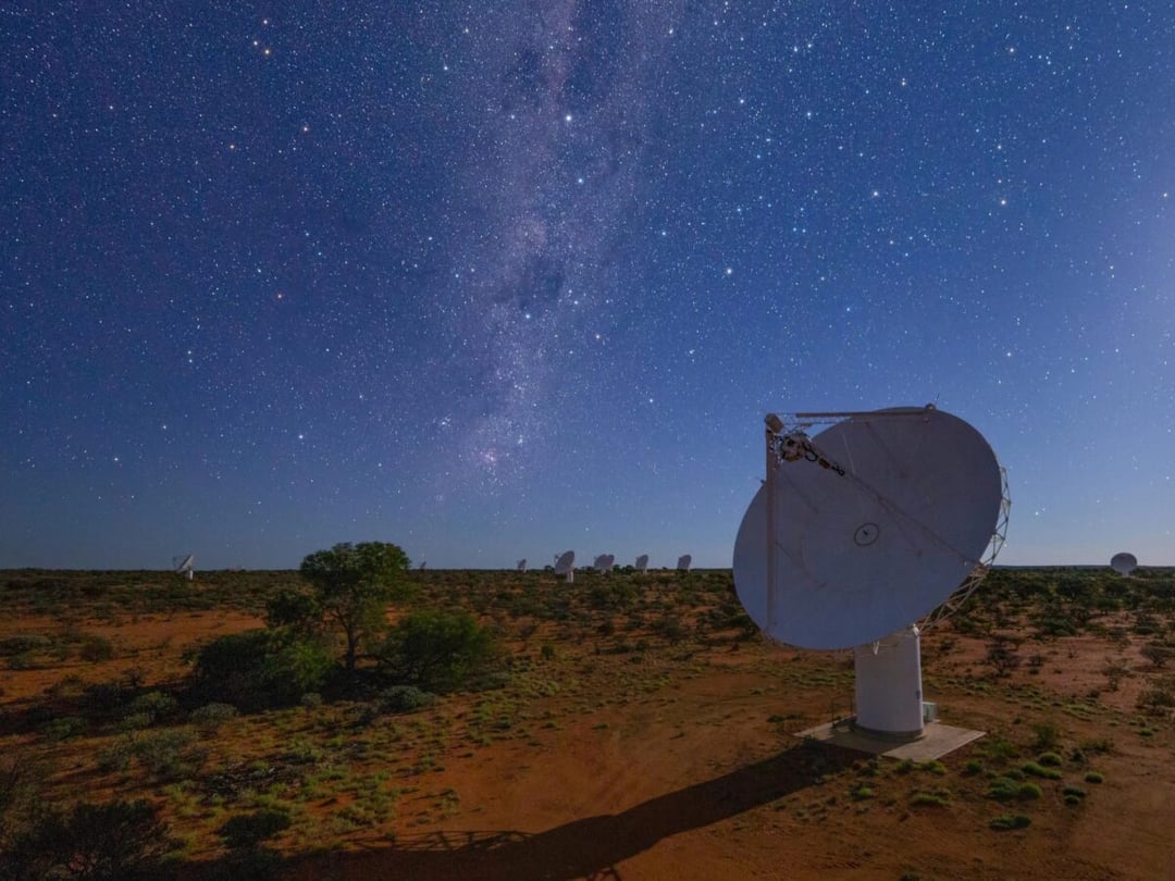 Kosmiczny fenomen staje się coraz dziwniejszy. Tajemniczy obiekt emituje niespotykane sygnały