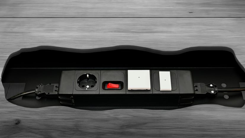 Smart gniazdka i listwy. Czy naprawdę pomagają oszczędzać prąd i jak je skonfigurować?