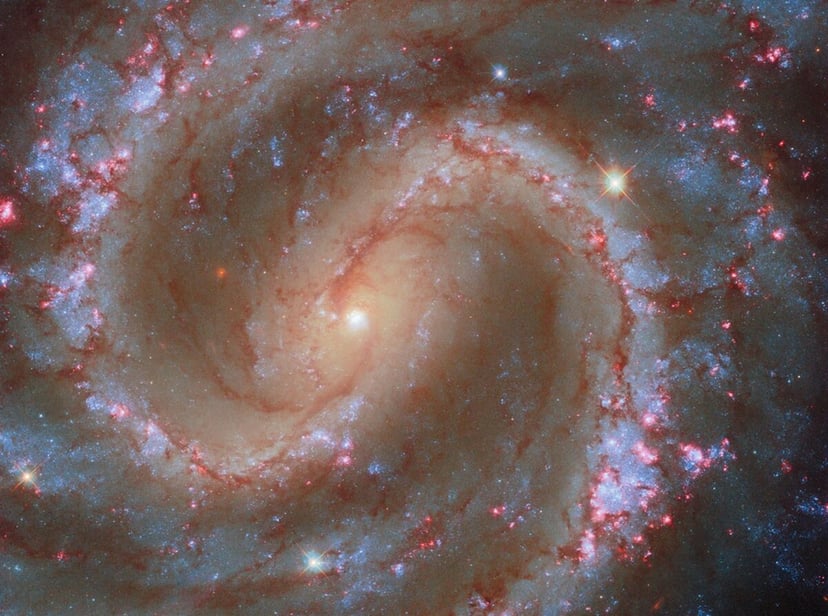 Hubble dostrzegł Zaginioną Galaktykę, o której krążyły legendy. NGC 4535 jest pełna młodych słońc