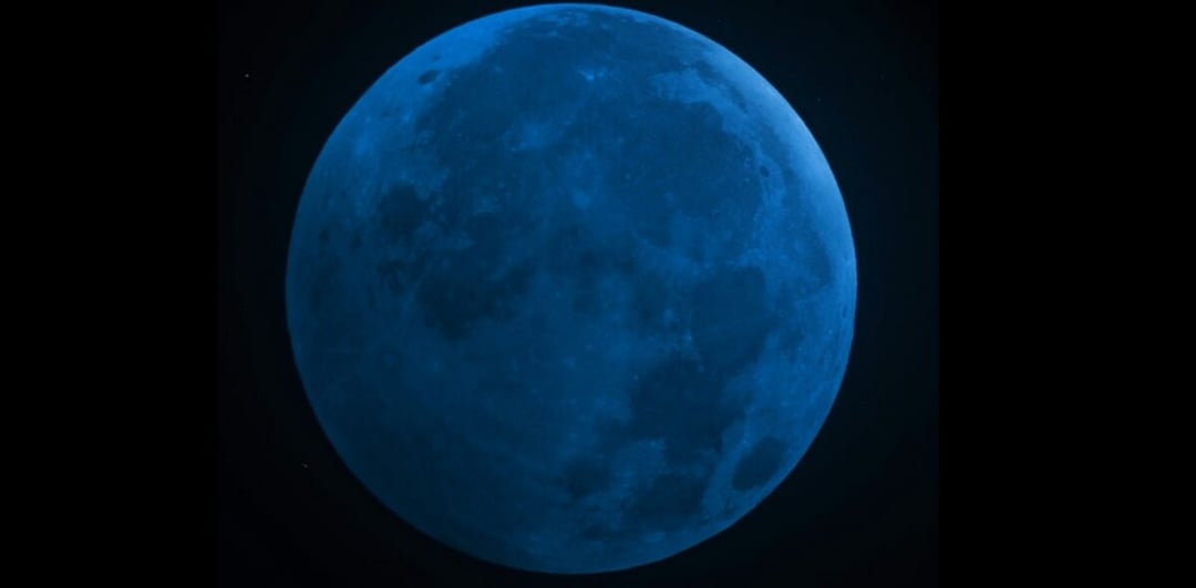 W 1883 roku na niebie rozegrał się dziwaczny spektakl. Księżyc stał się niebieski, a Słońce – zielone 