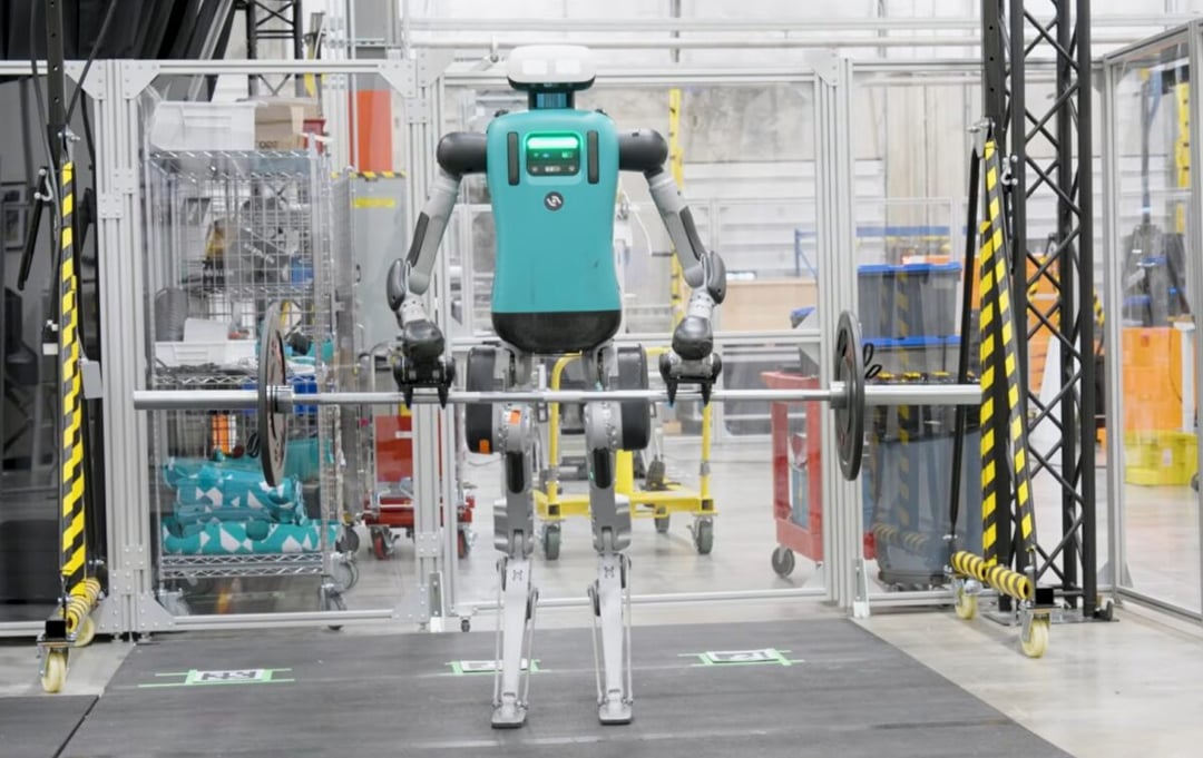 Agility Robotics podnosi poprzeczkę. Zobacz, jak robot Digit dźwiga ciężary