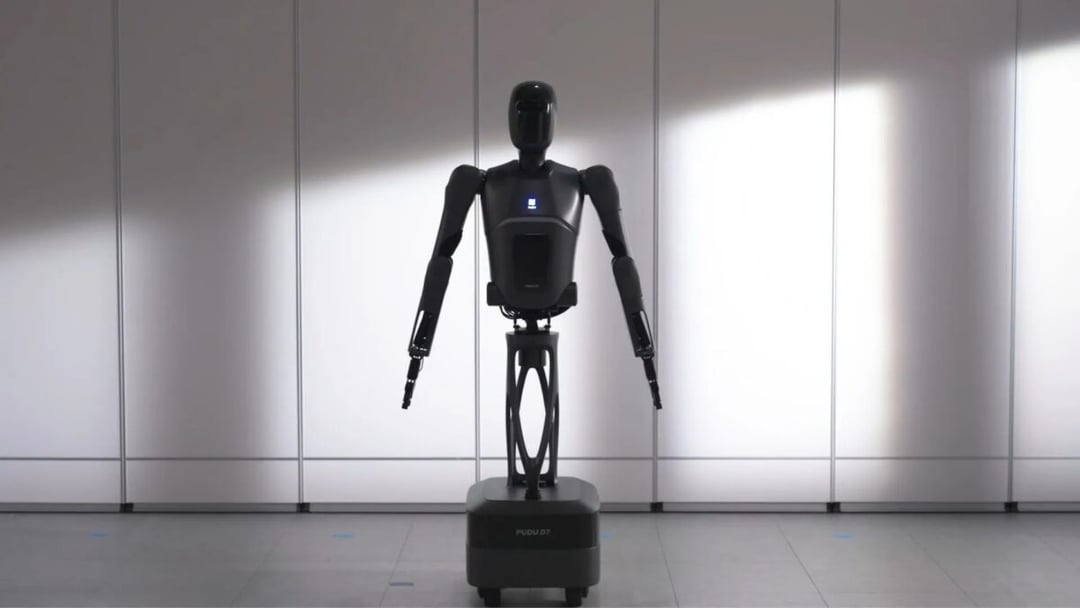 PUDU D7 wnosi samodzielność robotów na nieosiągalny wcześniej poziom. Ni to blaszak, ni humanoid