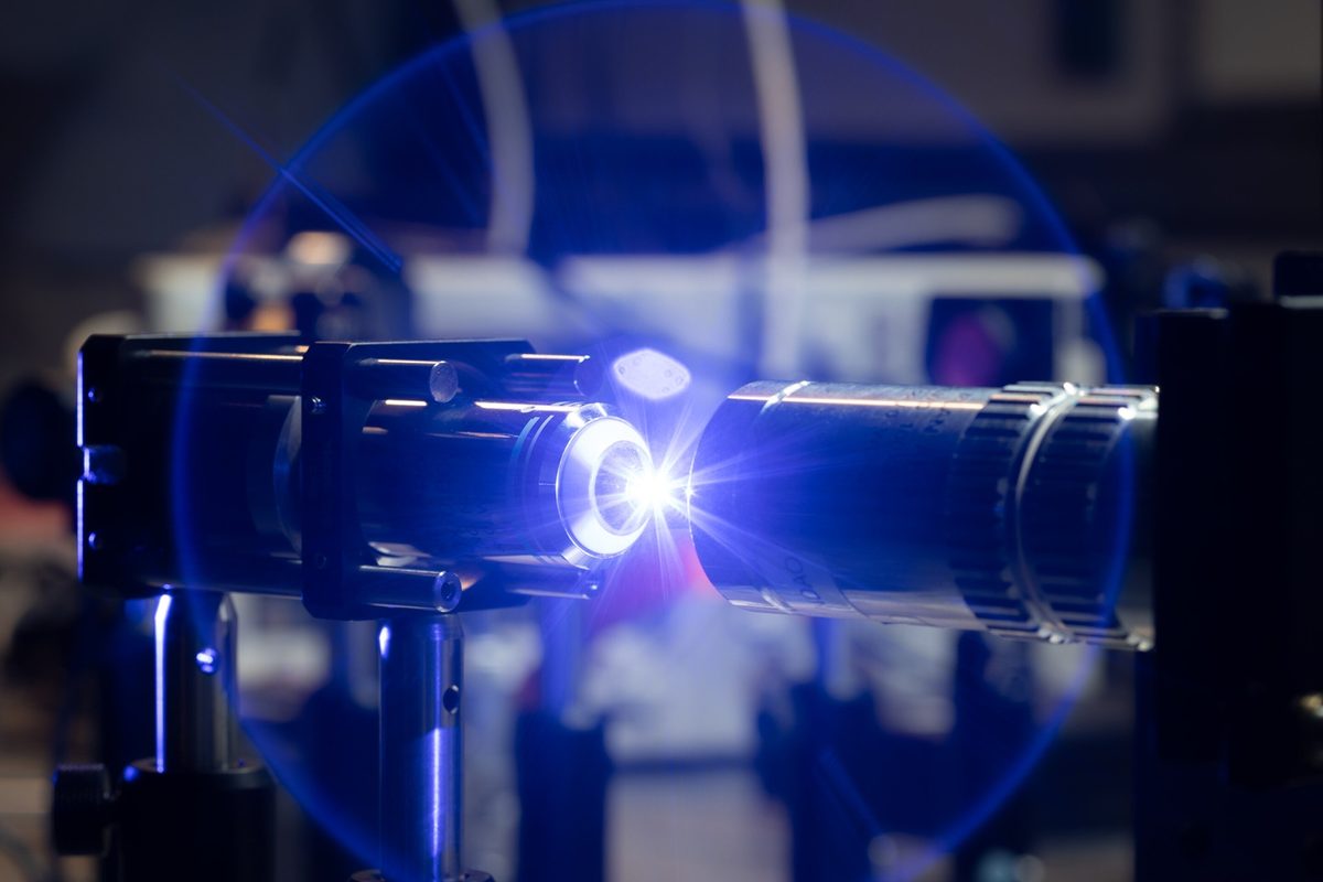 Pamięć na turbodoładowaniu? Światło zaczęło zapisywać magnetyczne bity