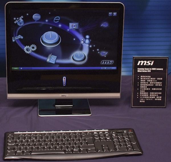 Wersje z jednordzeniowym procesorem Atom, dostępne będą z preinstalowanym systemem Windows XP, natomiast modele wyposażone w procesor Atom 330 - z Windowsem Vista