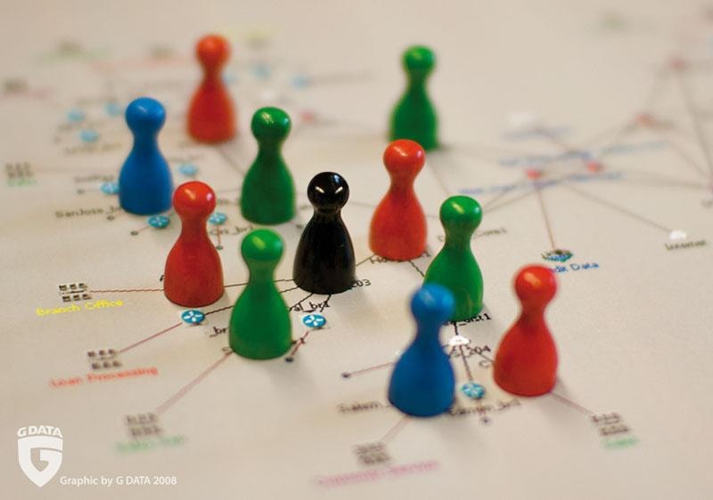 Uroki portali takich jak Nasza-Klasa, Facebook czy Myspace doceniają nie tylko zwykli internauci, ale również cyberprzestępcy