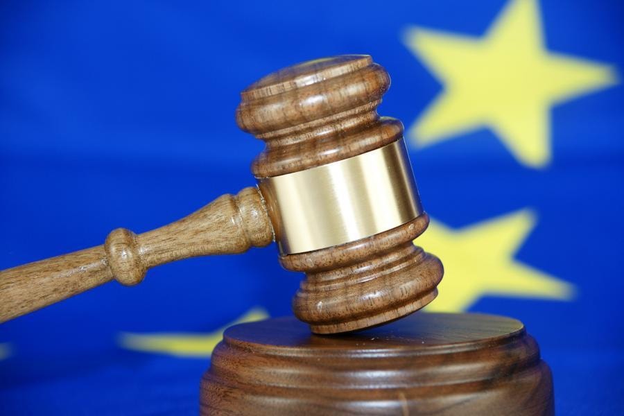 14% podatku na importowane komórki z GPS-em i/lub tunerem telewizyjnym - już wkrótce