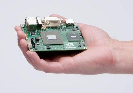 Pierwszym klientem nVidii może okazać się Apple, które już zapowiedziało komputery Mac Mini z jeszcze niesprecyzowaną platformą nVidii