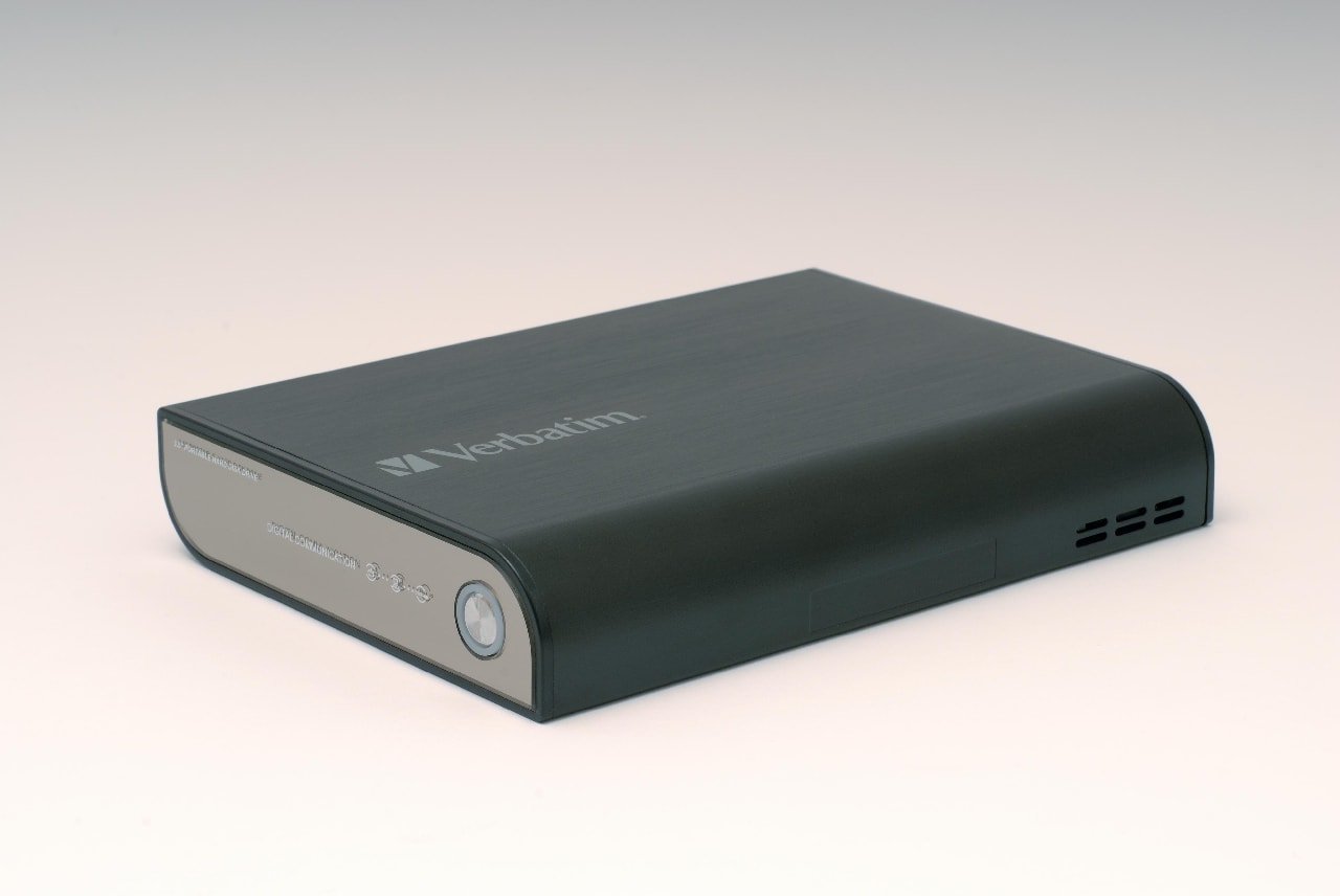 Użytkownicy komputerów Mac i PC mogą uzyskać dostęp do nowego 3,5-calowego dysku zewnętrznego z serii Quad Interface o pojemności 1 TB