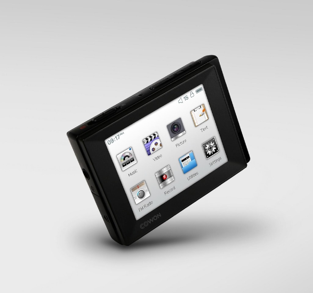 Producent zachował w urządzeniu wszystkie cenione parametry poprzednika, dodając system wspomagania dźwięku BBE+