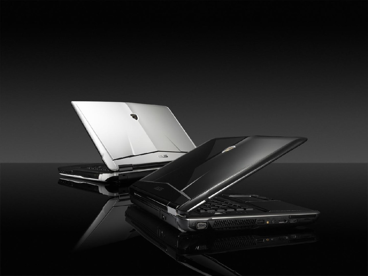 CeBIT 2009: ASUS wytacza ciężkie działa