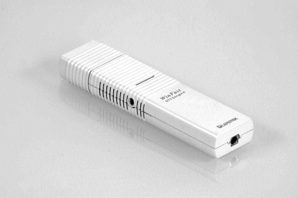 Tuner TV WinFast DTV Dongle H jest zgodny z formatem MPEG-4