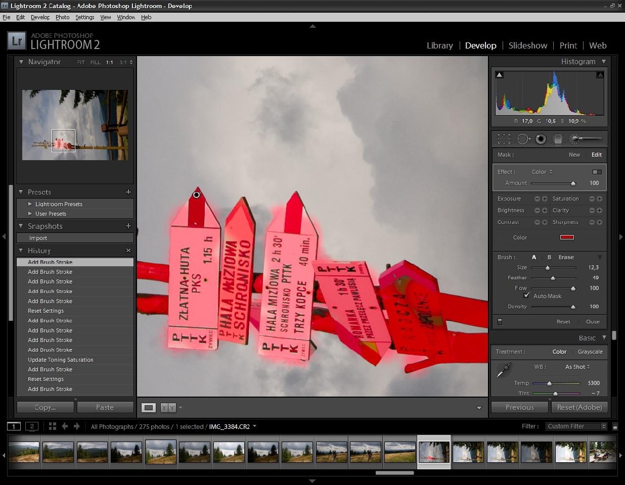 Lightroom 2 umożliwia ograniczenie korygowanego obszaru maską. Jest to przydatne na przykład podczas poprawiania ostrości – filtr działa tylko na zaznaczonym obszarze, dzięki czemu na niebie nie powstaną brzydkie artefakty.