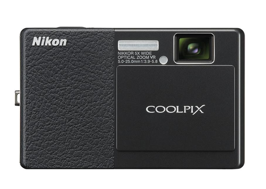 Aparat niestety ma słabą baterię, która pozwoli na wykonanie ledwie 200 zdjęć