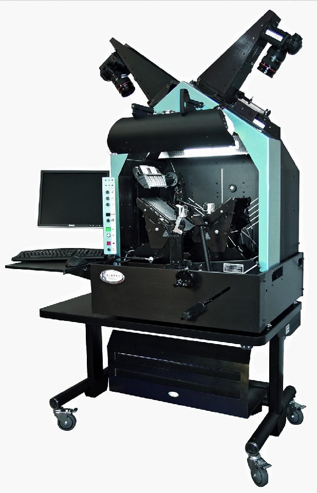 Skanery książek takie jak APT BookScna 2400rA firmy Kirtas przetwarzają do 1000 stron na godzinę.