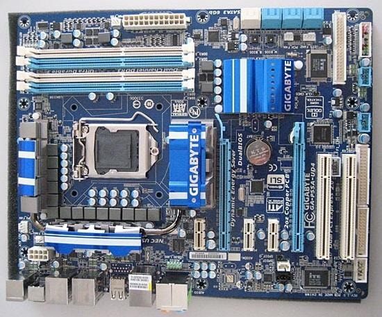 Płyta główna zgodne ze standardami SATA 6 Gbps oraz USB 3.0