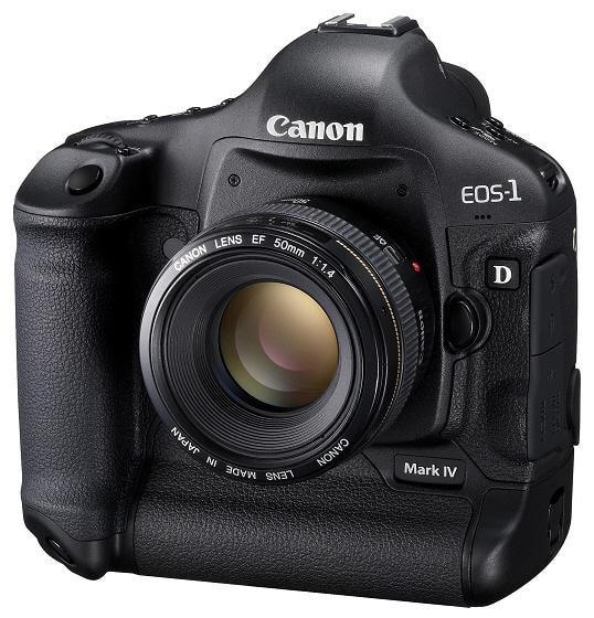 Lustrzanka EOS-1D Mark IV mierzy 68,4 x 34,2 x 92,8 mm