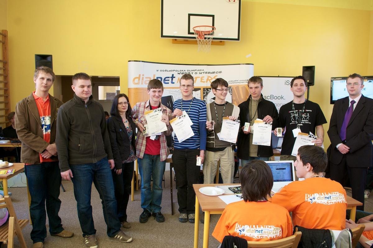 Wyniki pierwszego półfinał IV edycji Ogólnopolskiej Olimpiady Wiedzy o Internecie DialNet Masters