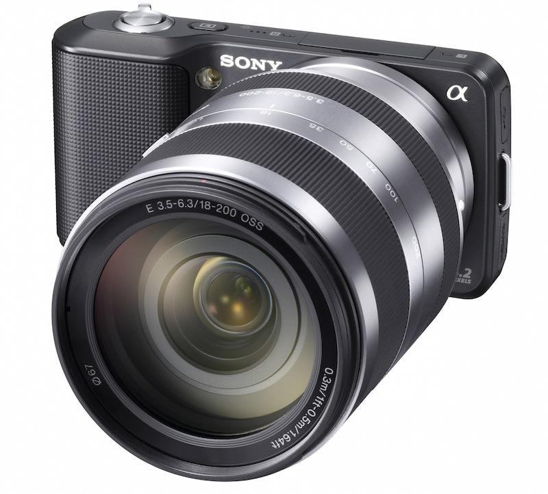 Sony NEX-3 waży 297 gramów