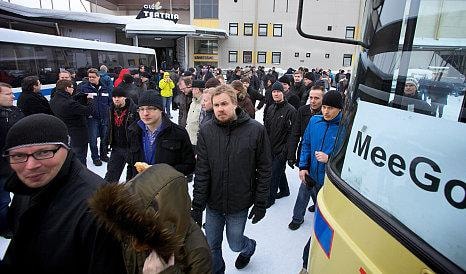 Pracownicy strajkują, a akcje lecą w dół. Czy to zwiastuje ciężkie czasy dla Nokii?