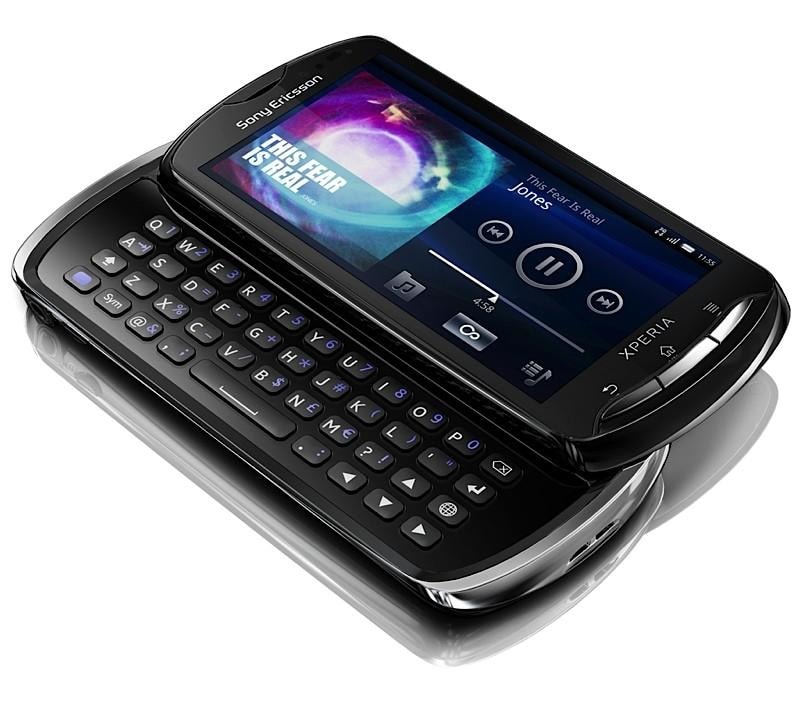Xperia Pro mierzy 13,5 mm grubości (niewiele, jak na smartfona z QWERTY), zaś waży 140 gramów