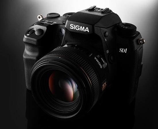 46-megapikselowa lustrzanka z matrycą Foveon